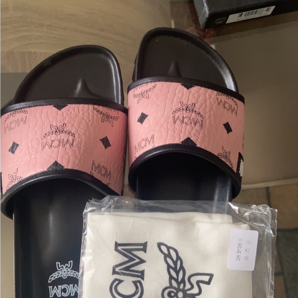 Pink mcm slides